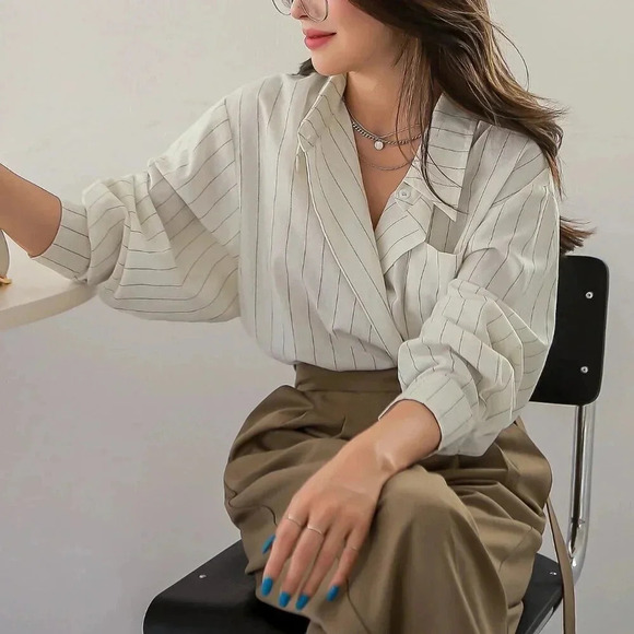 White Elegant Women's Striped Print Drop Shoulder Shirt - Picture 5 of 8